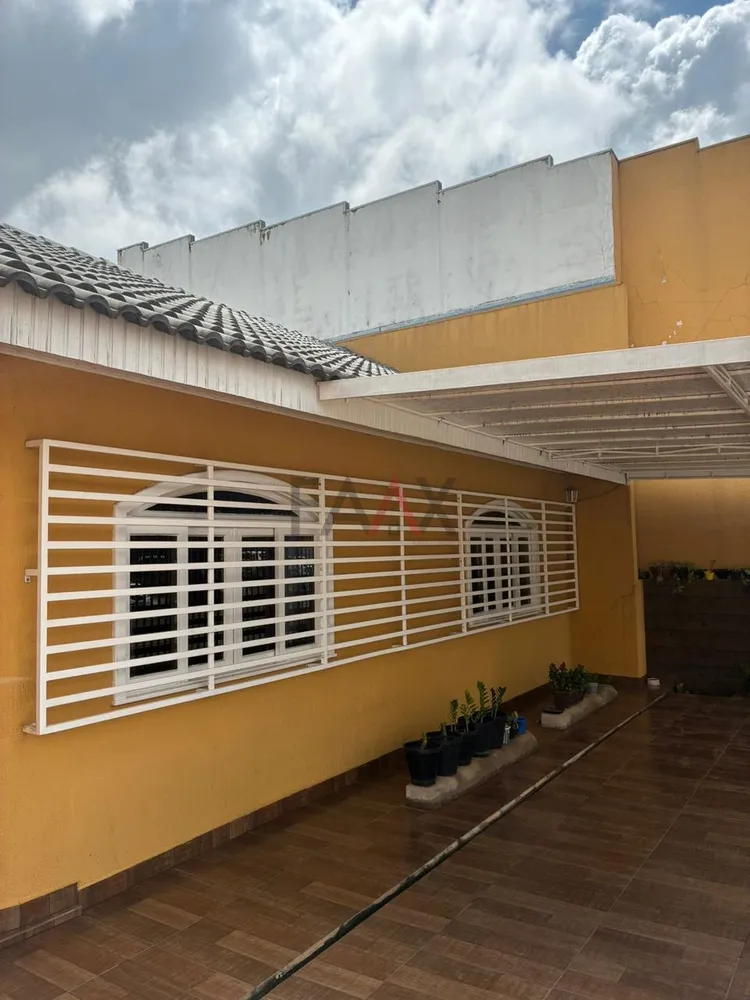 Casa, 3 quartos, 200 m² - Foto 1