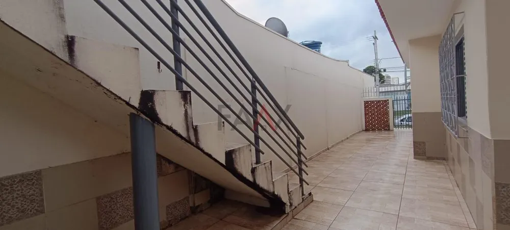 Casa, 2 quartos, 230 m² - Foto 1