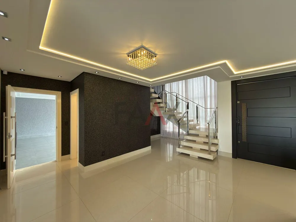 Sobrado, 3 quartos, 487 m² - Foto 2