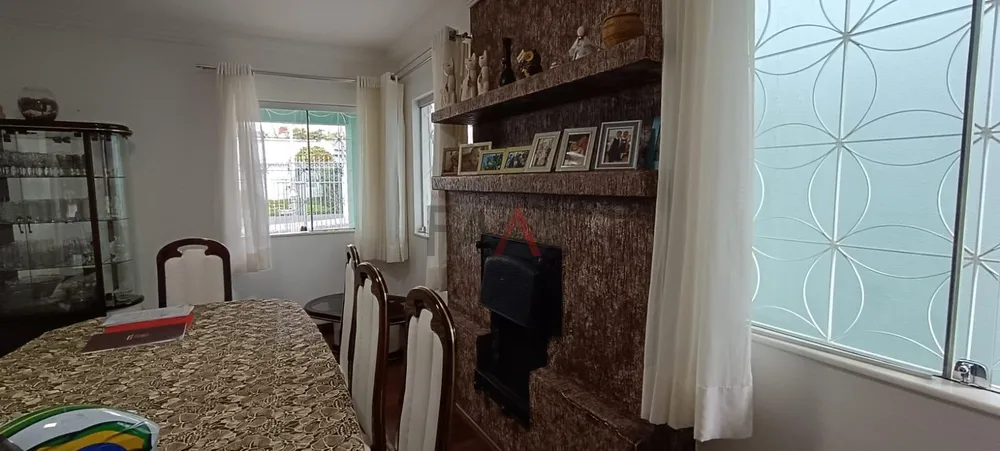 Casa, 4 quartos, 197 m² - Foto 2