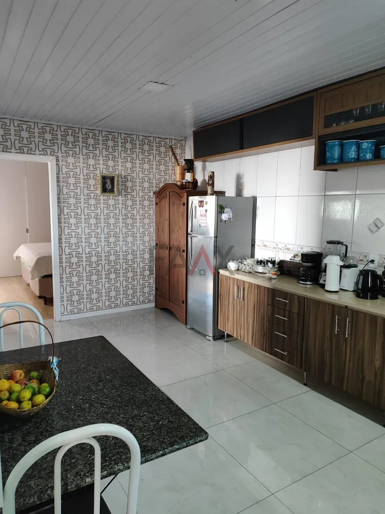 Casa, 2 quartos, 215 m² - Foto 1