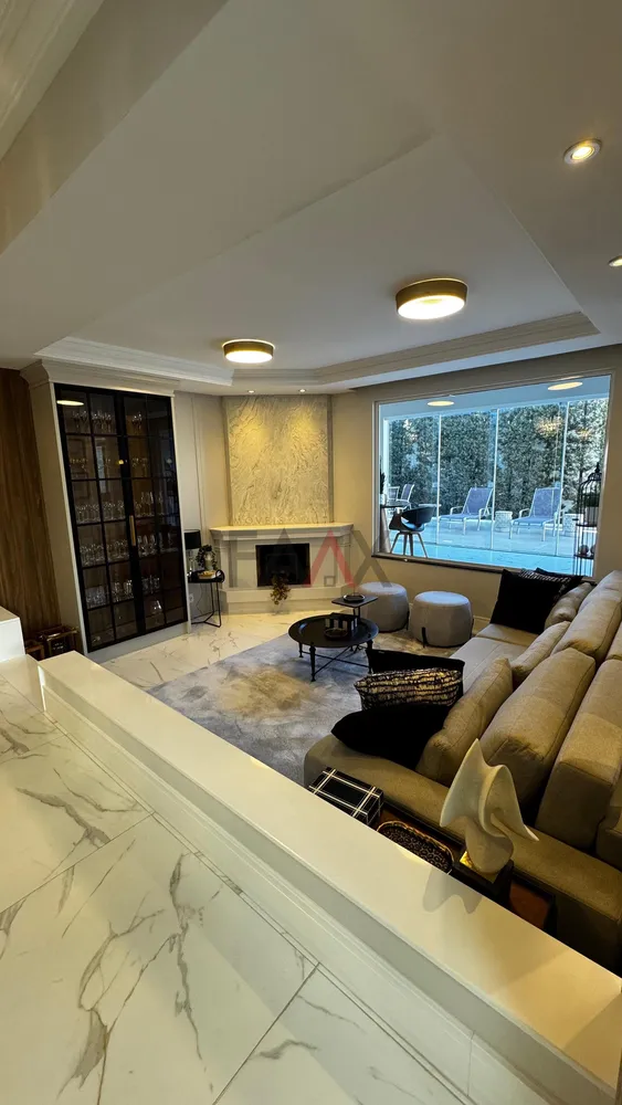 Sobrado, 1 quarto, 330 m² - Foto 2