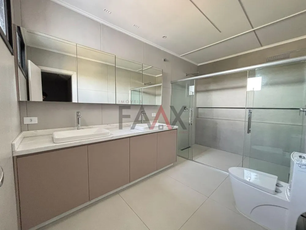 Sobrado, 3 quartos, 234 m² - Foto 1