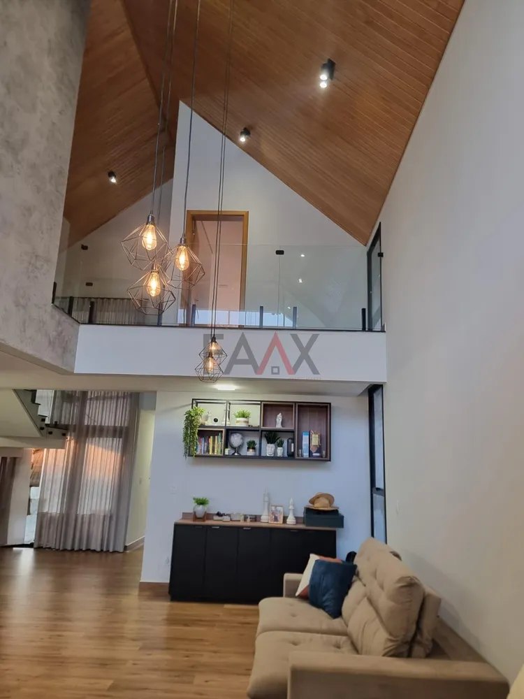 Sobrado, 3 quartos, 181 m² - Foto 1