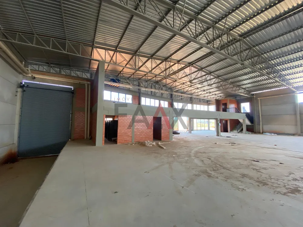 Depósito-Galpão, 1500 m² - Foto 1