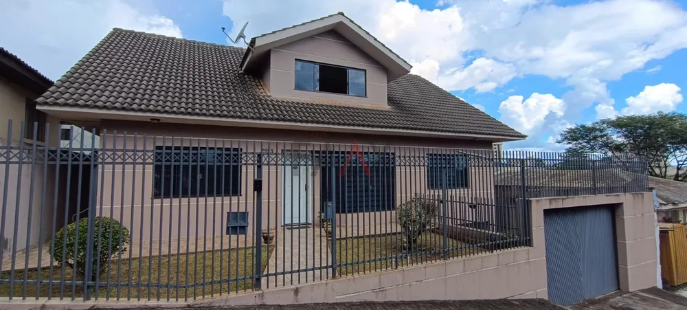 Sobrado, 3 quartos, 390 m² - Foto 1