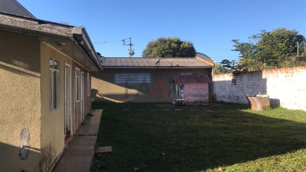 Casa à venda com 3 quartos, 116m² - Foto 1