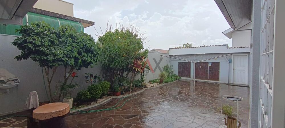 Sobrado para alugar com 5 quartos, 470m² - Foto 2