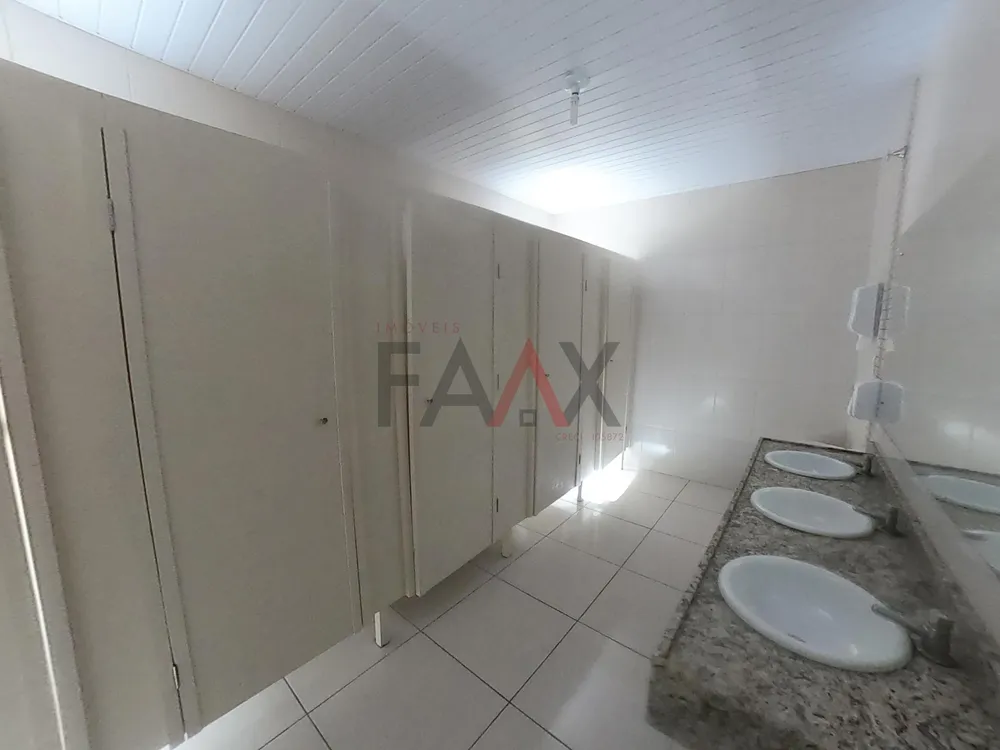 Sala-Conjunto, 650 m² - Foto 1