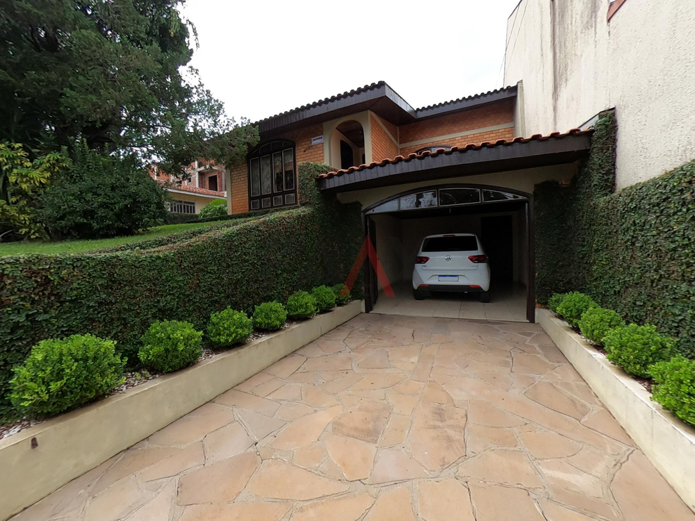 Casa à venda com 3 quartos, 146m² - Foto 2