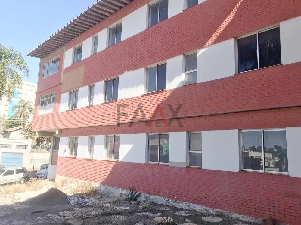 Sala-Conjunto, 2500 m² - Foto 1