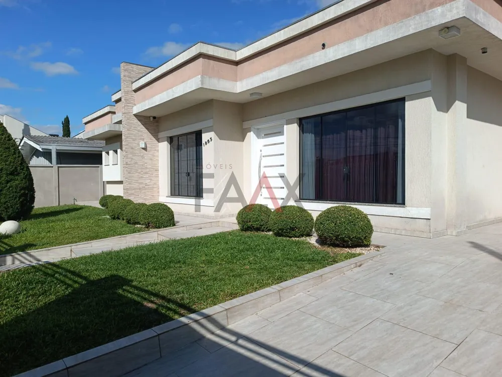 Casa, 4 quartos, 233 m² - Foto 1