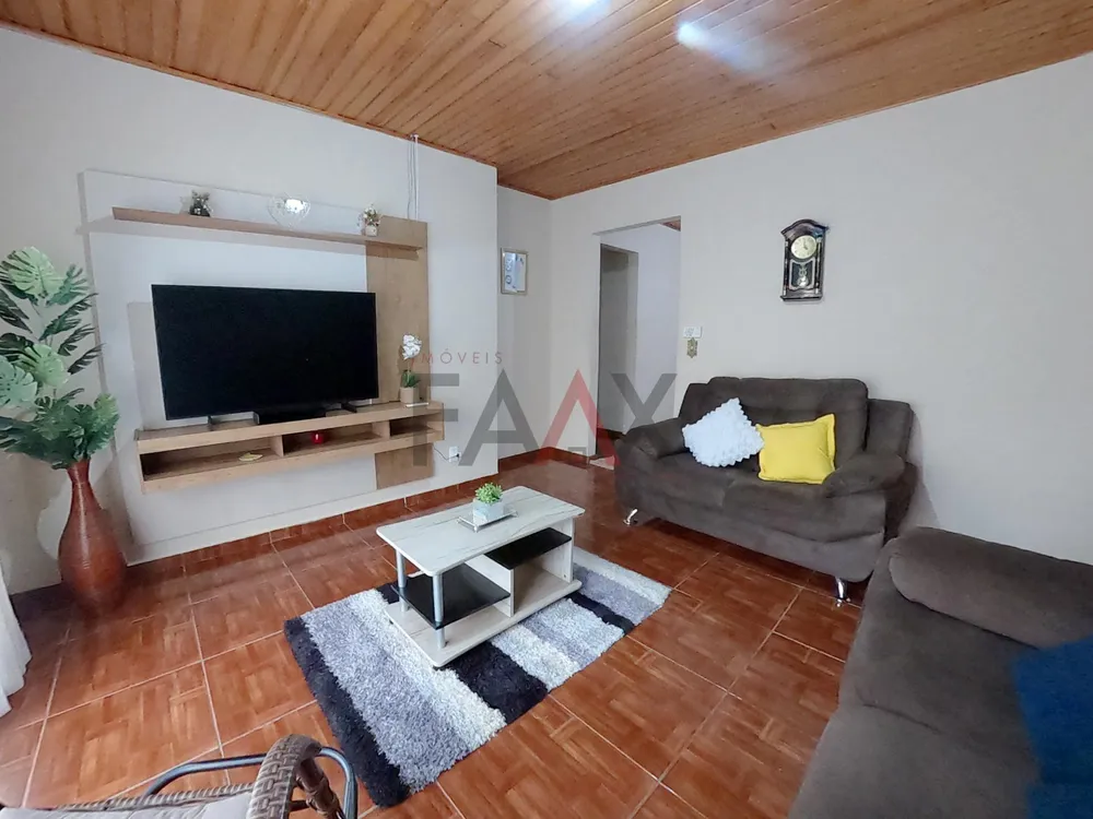 Casa, 2 quartos, 180 m² - Foto 1