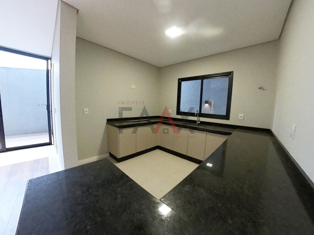Sobrado à venda com 2 quartos, 151m² - Foto 1