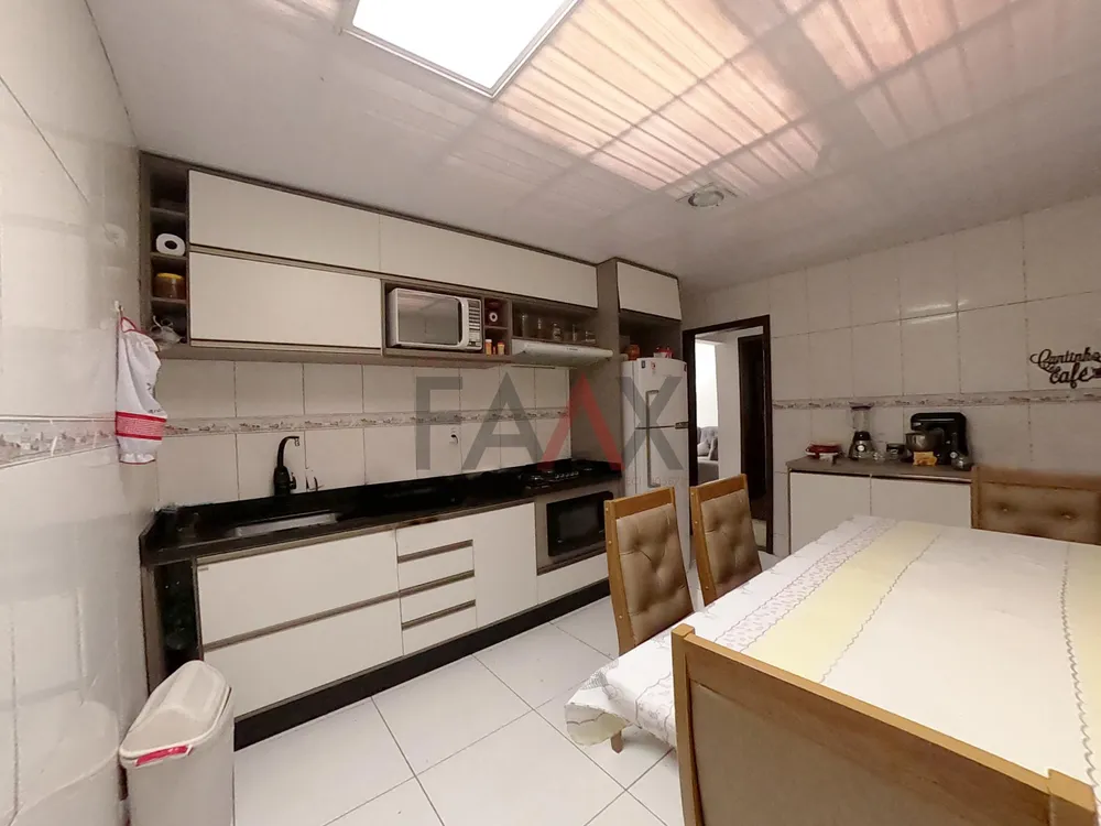 Casa, 2 quartos, 250 m² - Foto 3