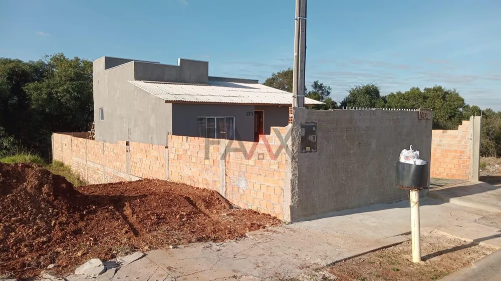 Casa à venda com 2 quartos, 60m² - Foto 2