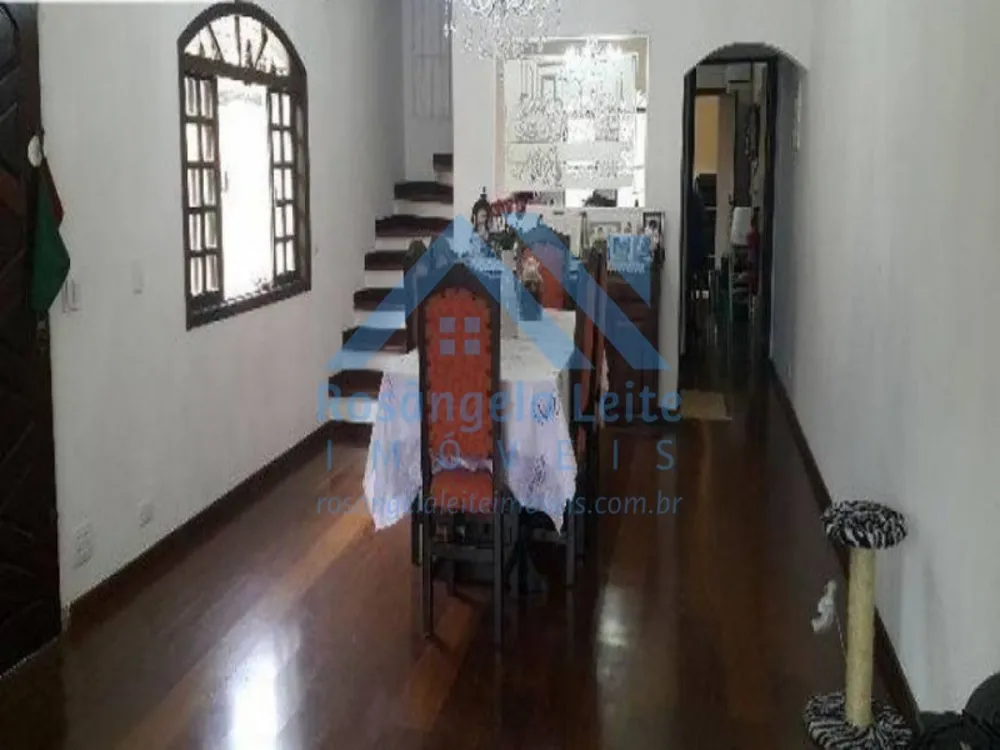 Casa, 3 quartos, 280 m² - Foto 2