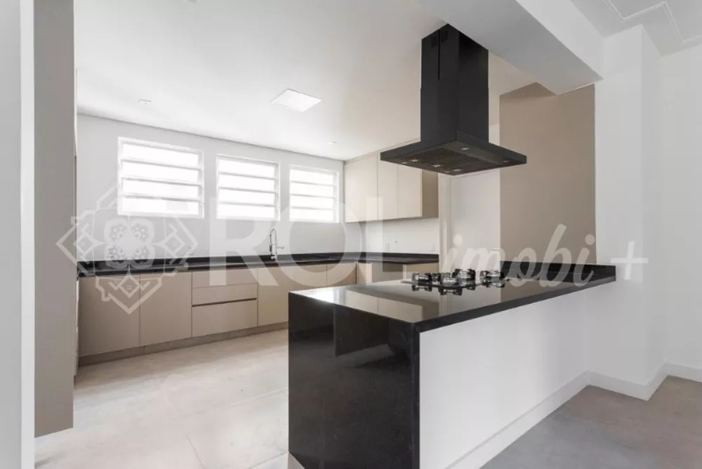 Apartamento, 3 quartos, 225 m² - Foto 1