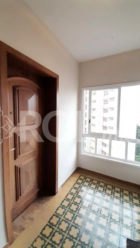 Apartamento para alugar com 3 quartos, 98m² - Foto 2