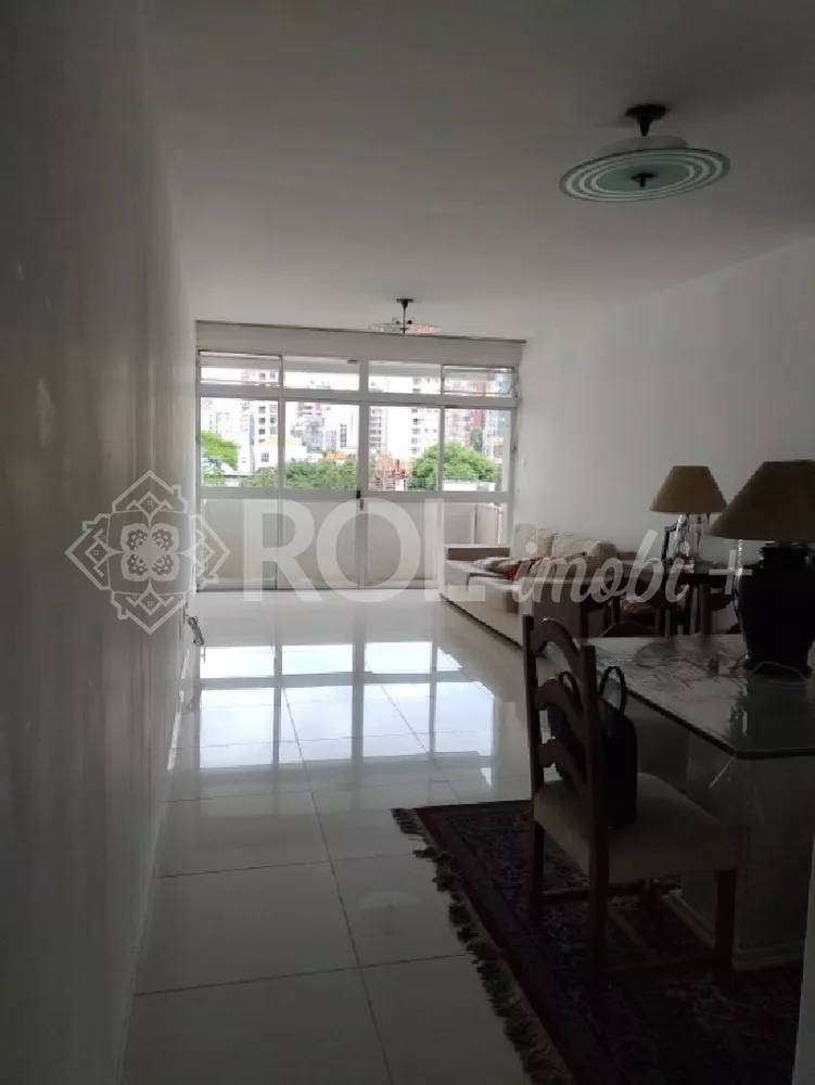 Apartamento à venda com 3 quartos, 122m² - Foto 2