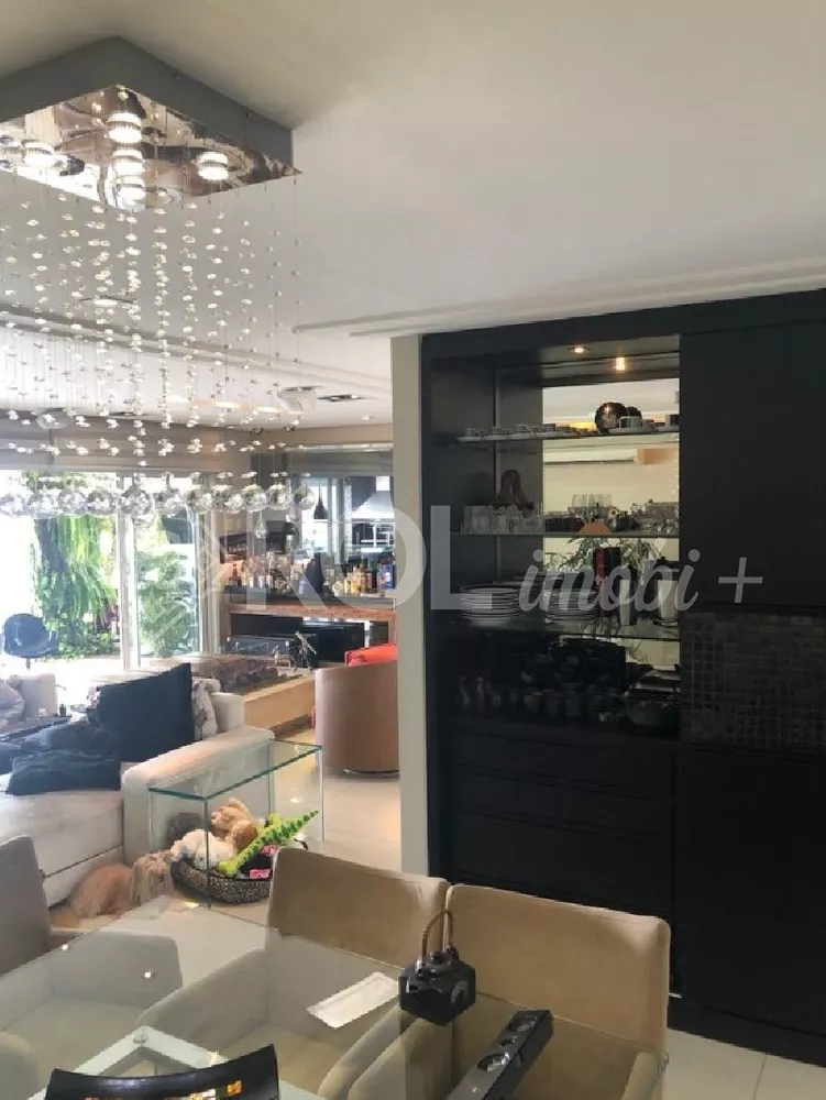 Apartamento, 3 quartos, 206 m² - Foto 4