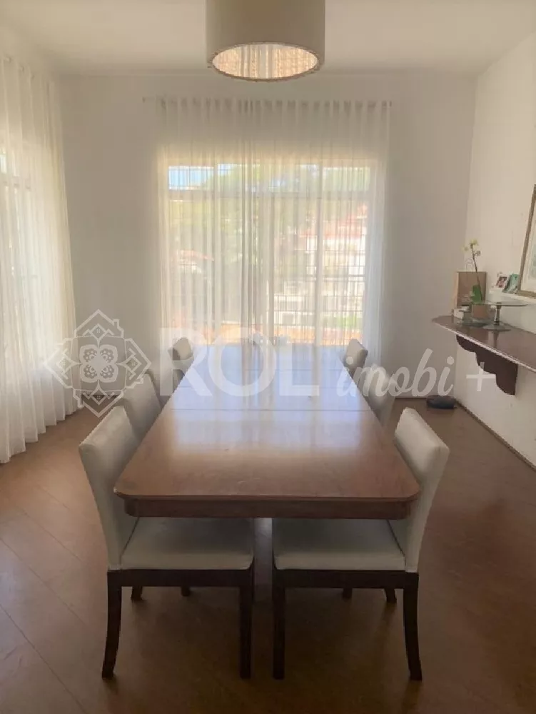 Casa para alugar com 4 quartos, 360m² - Foto 4