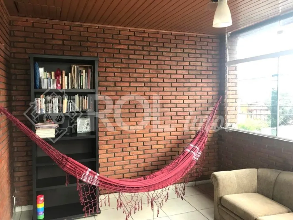 Casa, 4 quartos, 194 m² - Foto 1