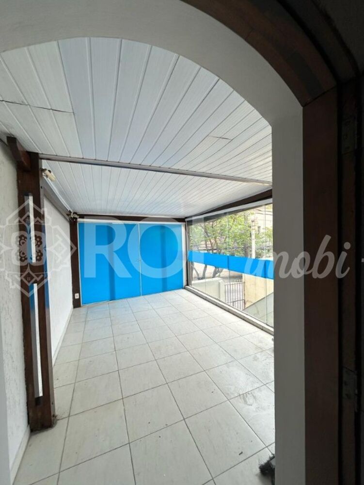 Casa à venda e aluguel com 6 quartos, 260m² - Foto 4