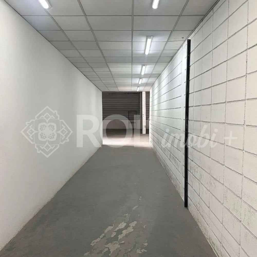 Depósito-Galpão, 1400 m² - Foto 1