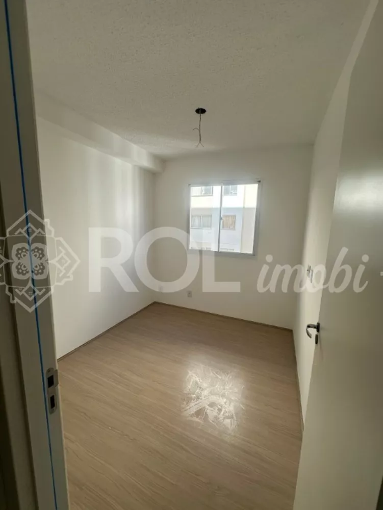 Apartamento à venda com 2 quartos, 38m² - Foto 3