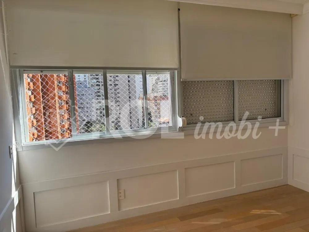 Apartamento, 3 quartos, 220 m² - Foto 1