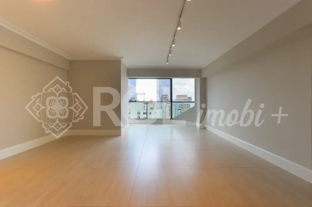 Cobertura, 3 quartos, 248 m² - Foto 2