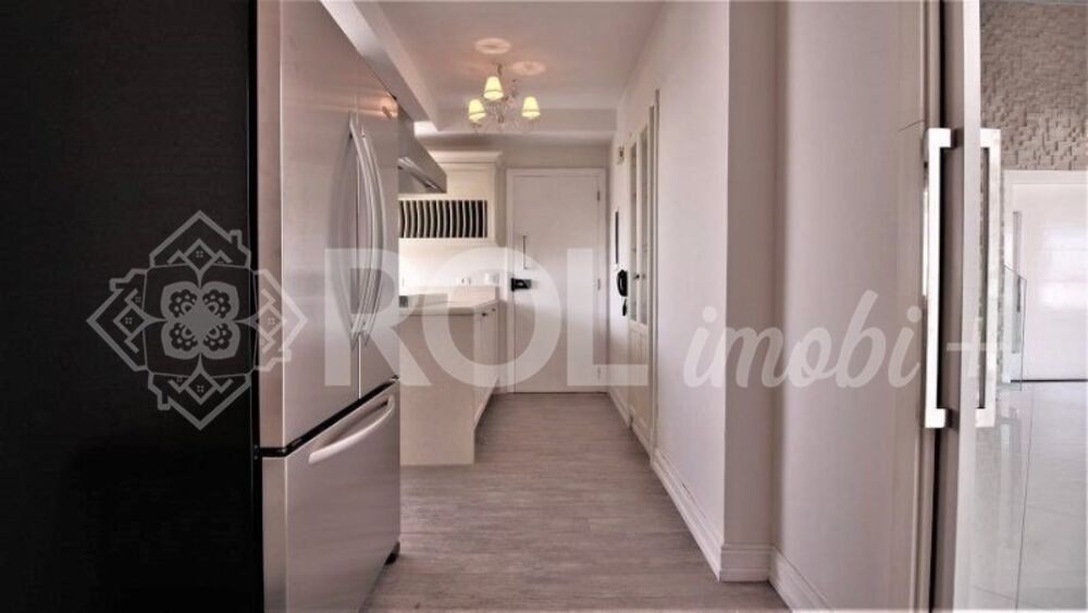 Cobertura à venda e aluguel com 3 quartos, 250m² - Foto 8
