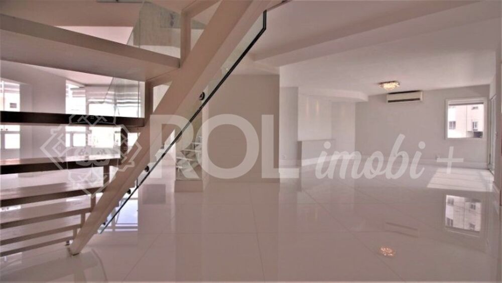 Cobertura à venda e aluguel com 3 quartos, 250m² - Foto 5