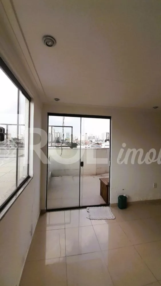 Cobertura para alugar com 3 quartos, 180m² - Foto 41