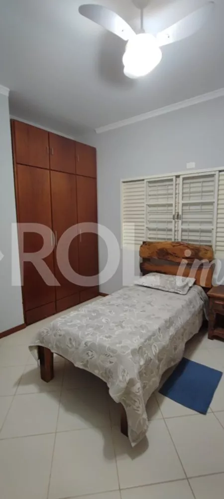 Casa à venda com 3 quartos, 219m² - Foto 10