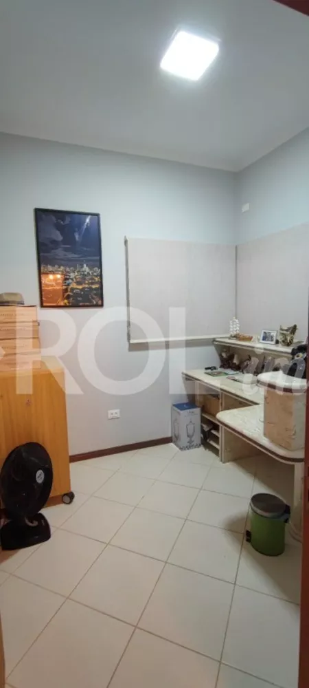 Casa à venda com 3 quartos, 219m² - Foto 19