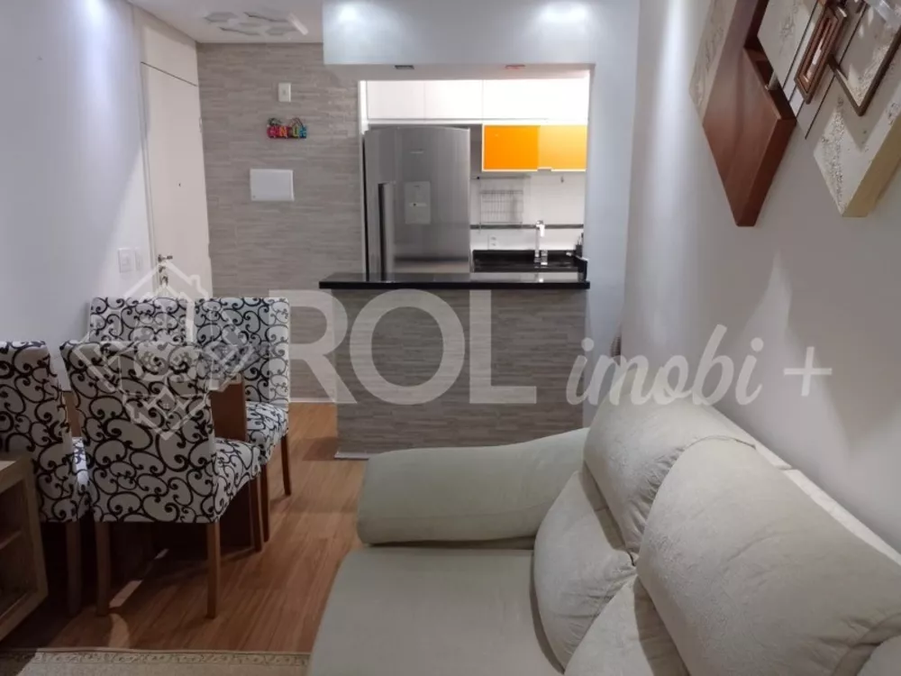 Apartamento à venda com 2 quartos, 42m² - Foto 3