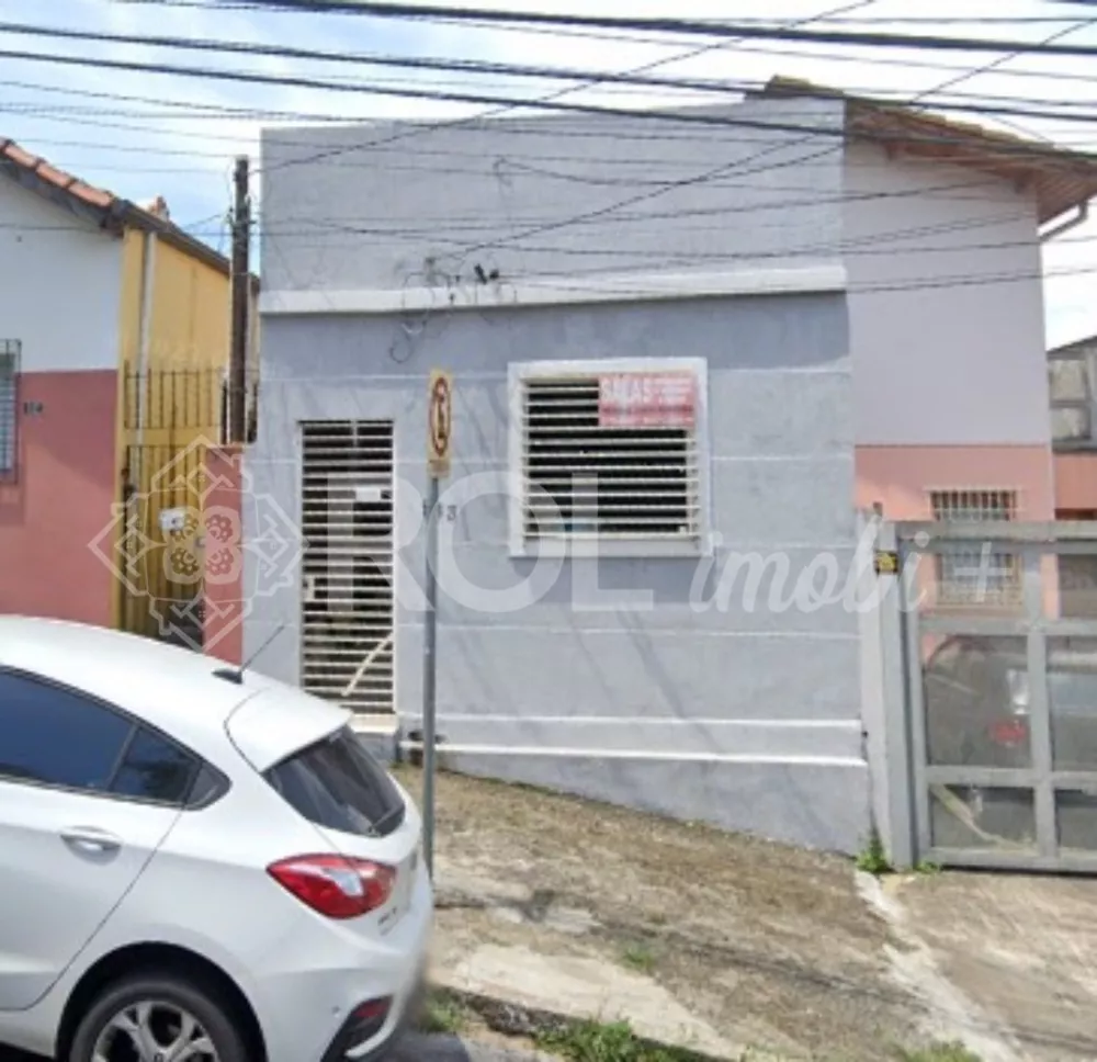 Casa à venda com 6 quartos, 100m² - Foto 1