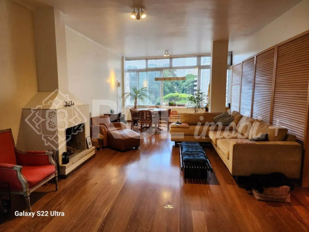 Apartamento, 3 quartos, 160 m² - Foto 1