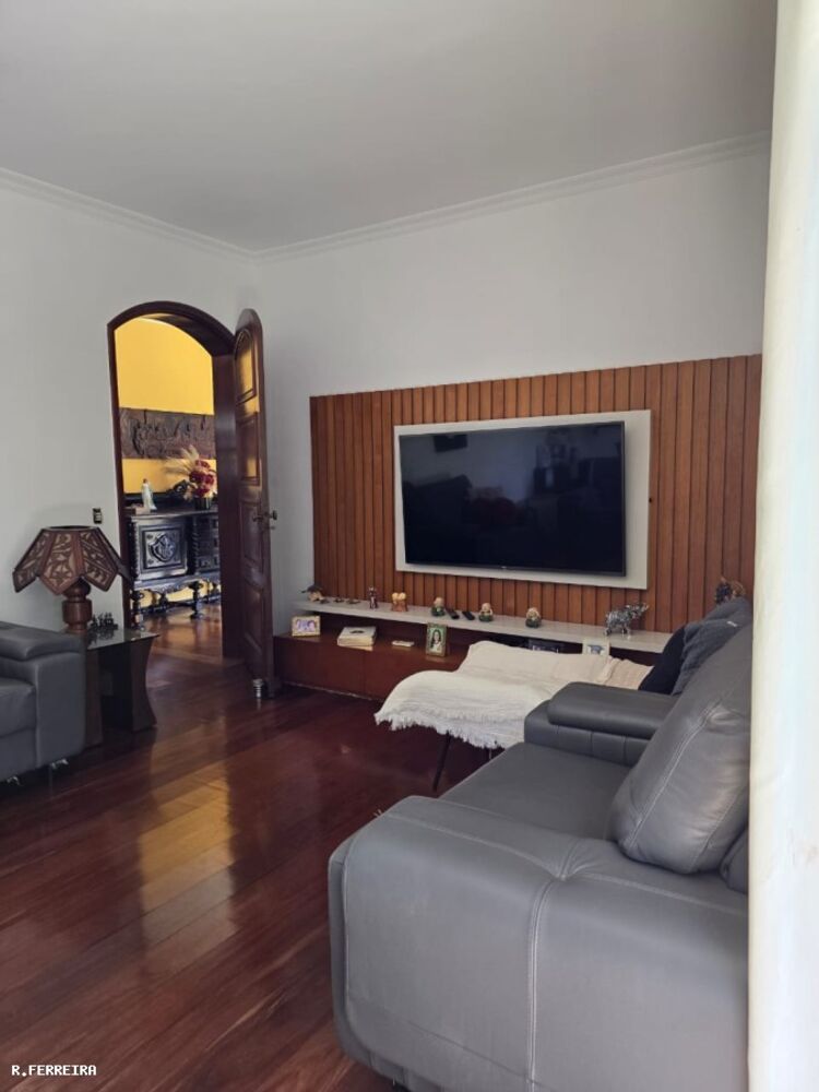 Casa de Condomínio à venda com 4 quartos, 240m² - Foto 10