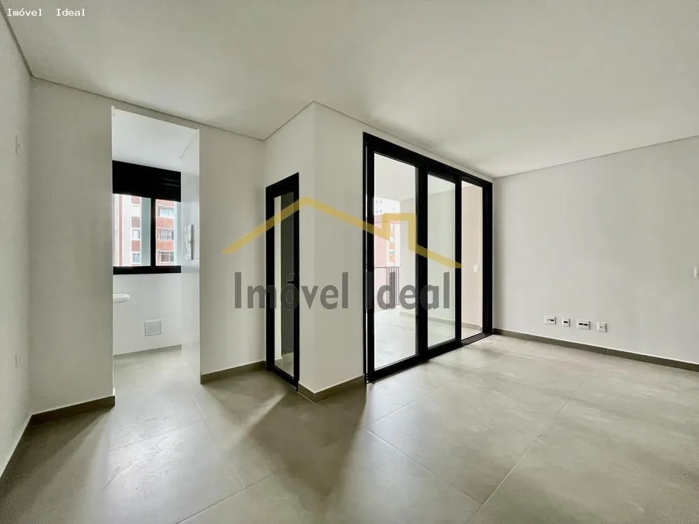 Apartamento, 3 quartos, 144 m² - Foto 2