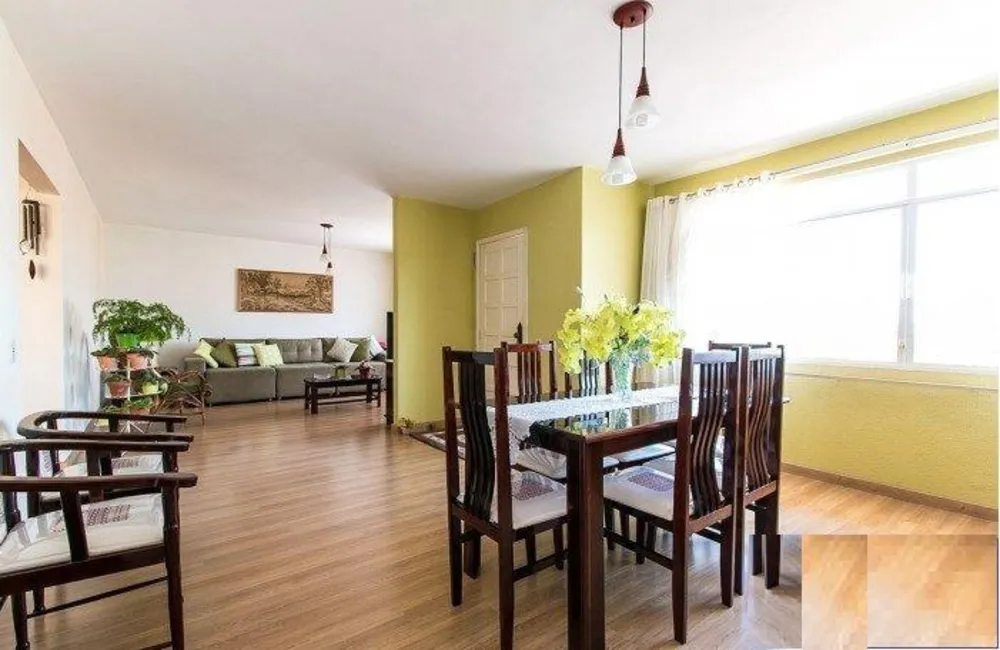 Casa, 3 quartos, 290 m² - Foto 1