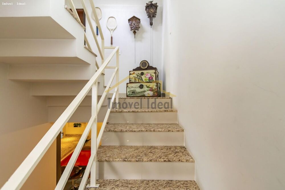 Sobrado à venda com 4 quartos, 176m² - Foto 4