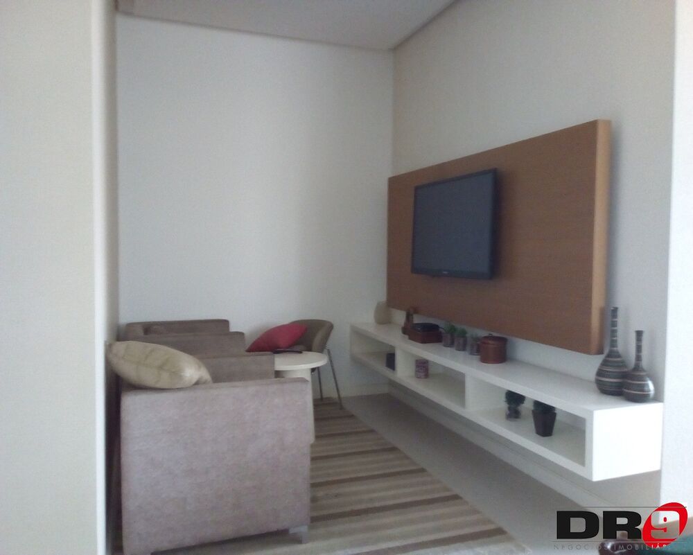 Apartamento à venda com 4 quartos, 210m² - Foto 2