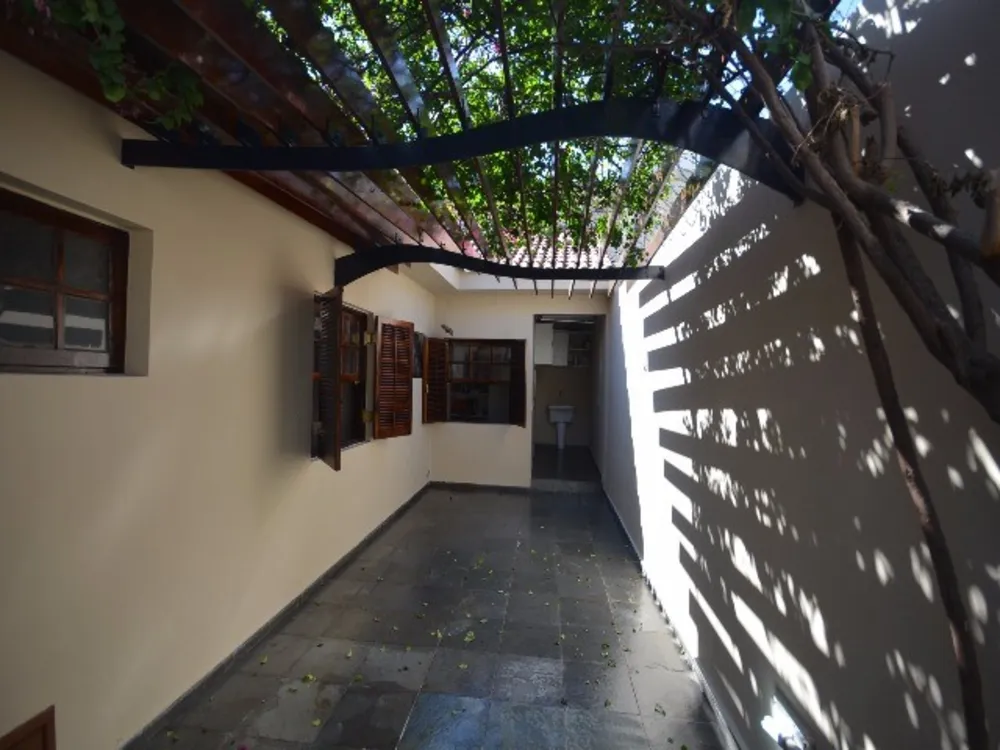 Casa, 3 quartos, 196 m² - Foto 1