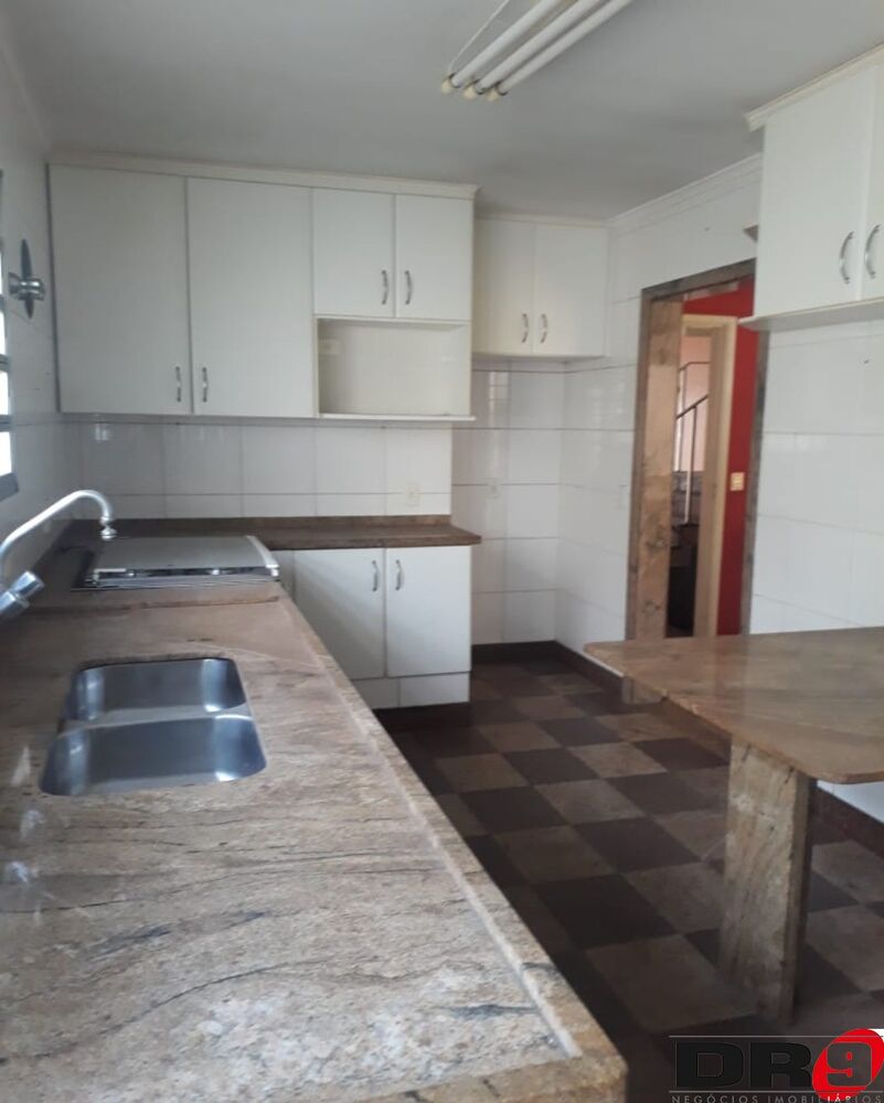 Casa, 4 quartos, 235 m² - Foto 7