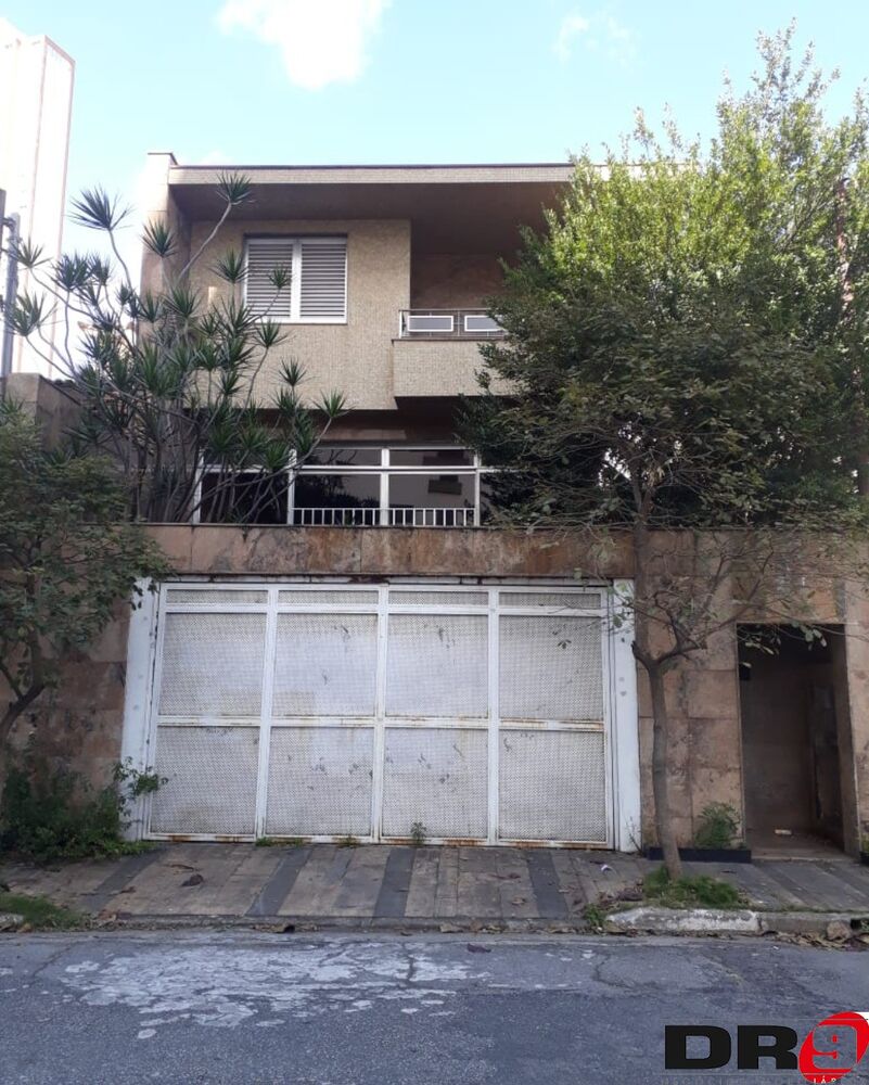 Casa, 4 quartos, 235 m² - Foto 1