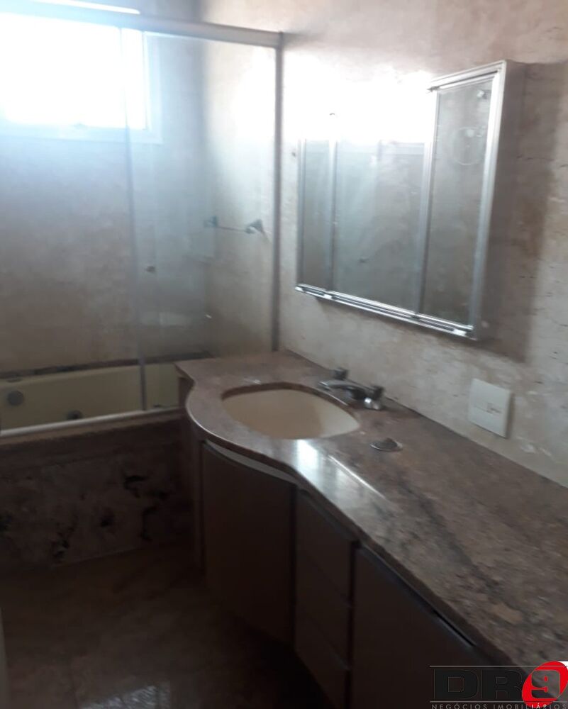 Casa, 4 quartos, 235 m² - Foto 3