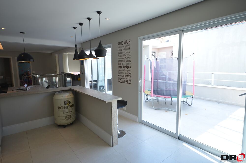 Casa, 4 quartos, 250 m² - Foto 14